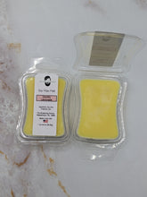 Load image into Gallery viewer, Country Lemonade Scented Soy Wax Melt 1 oz
