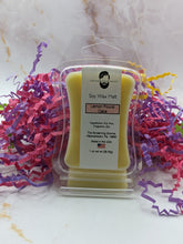 Load image into Gallery viewer, Lemon Pound Cake Scented Soy Wax Melt Single - 1 oz